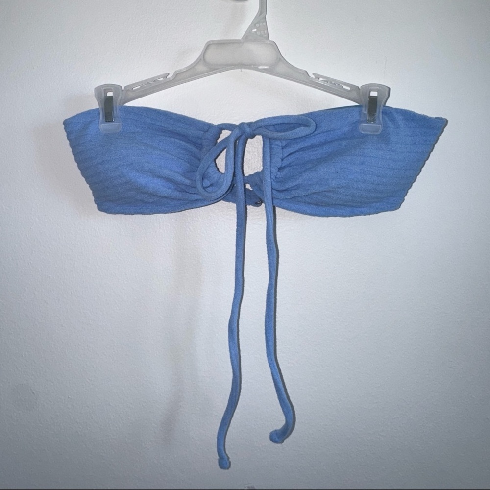 NWOT Abercrombie & Fitch Upside Down Halter Bikini Top sz M
